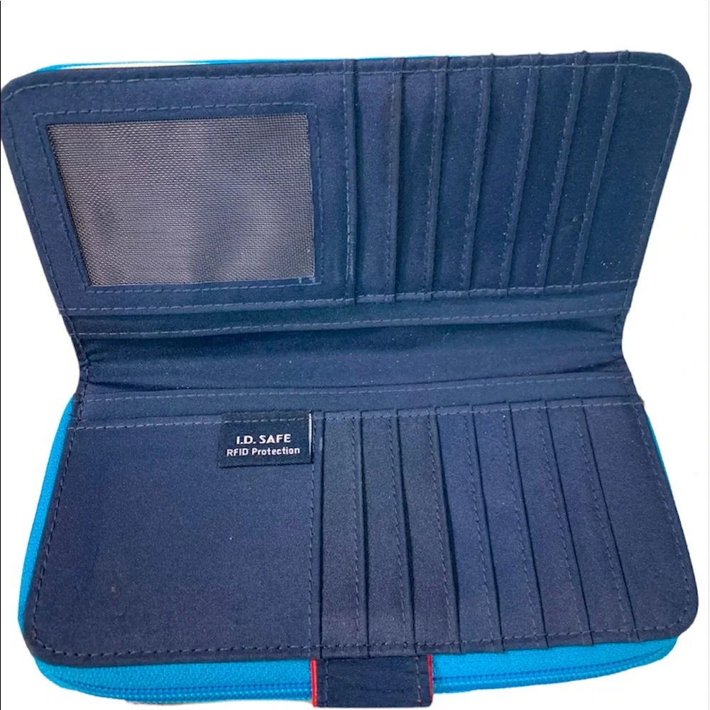 NAUTICA RFID PROTECTION Red White Blue Striped Zip Wallet colorful retro